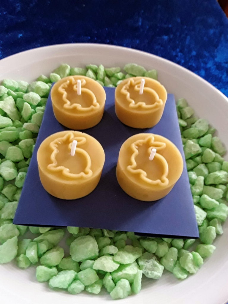 Teelichter mit Hasenmotiv