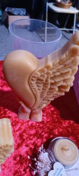 Bienenwachskerze als Flügel  aus reinem Bienenwachs direkt aus dem Bienenstock