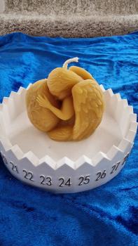 Bienenwachskerze  als Engel aus 100 % reinem  Bienenwachs direkt aus dem Bienenstock