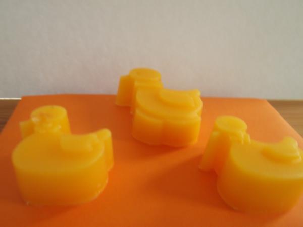 Bienenwachskerze  " drei Entenküken"aus reinem Bienenwachs direkt aus dem Bienenstock